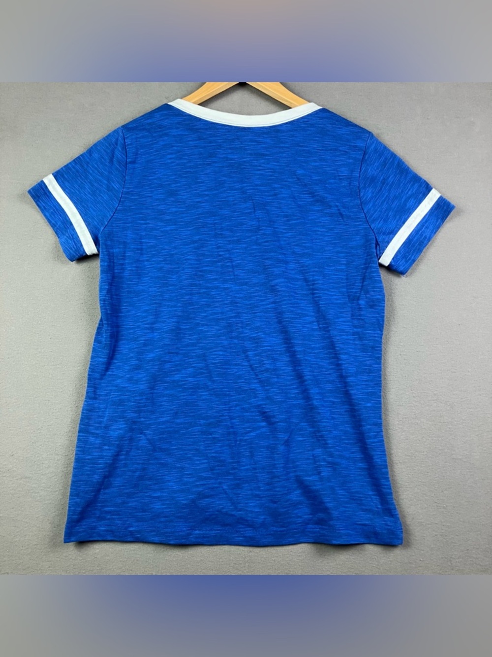 Nike Duke Blue Devils Women’s Shirt Size M Short Sleeve V Neck Blue & White - Picture 2 of 12